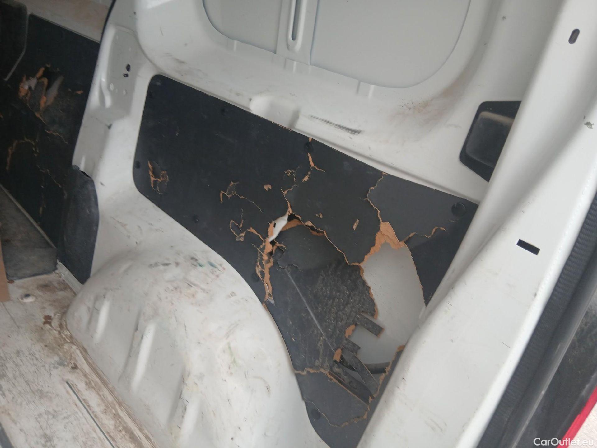  Peugeot  Expert PEUGEOT  / 2016 / 4P / furgón Furgón Premium 1.5 BlueHDi 100 Standard (AC) #7