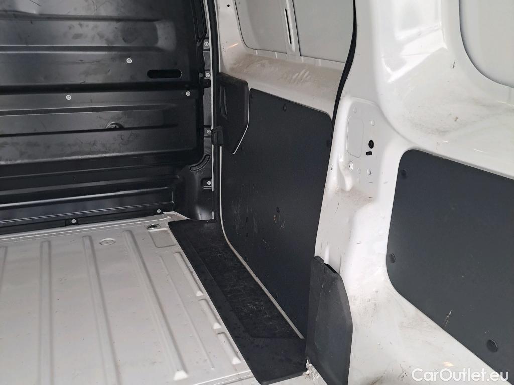  Peugeot  Expert PEUGEOT  / 2016 / 4P / furgón Furgón Premium 1.5 BlueHDi 100 Standard (AC) #9