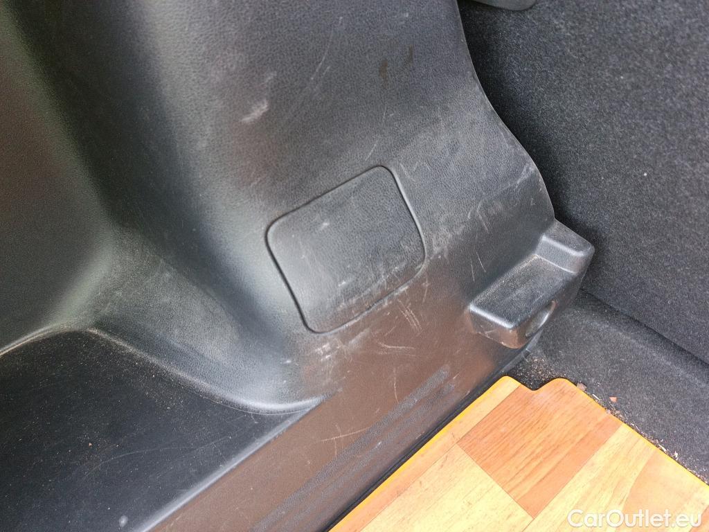  Nissan  Juke NISSAN  / 2014 / 5P / crossover G.E6D-Temp 83kW (112 CV) 5M/T ACENTA (CX) #20