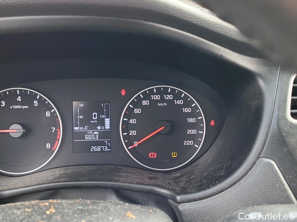  Hyundai  i20 HYUNDAI  / 2018 / 5P / berlina con portón 1.0 TGDI 74kW (100CV) Essence LE(SP)(SL) #28