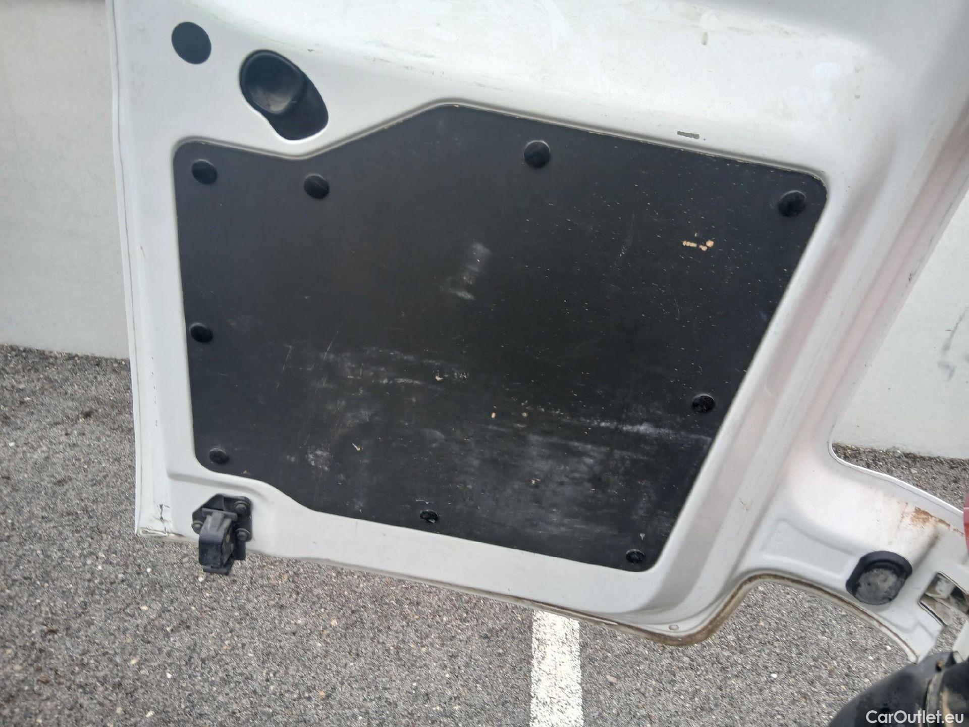  Peugeot  Expert PEUGEOT  / 2016 / 4P / furgón Furgón Premium 1.5 BlueHDi 100 Standard (AC) #4