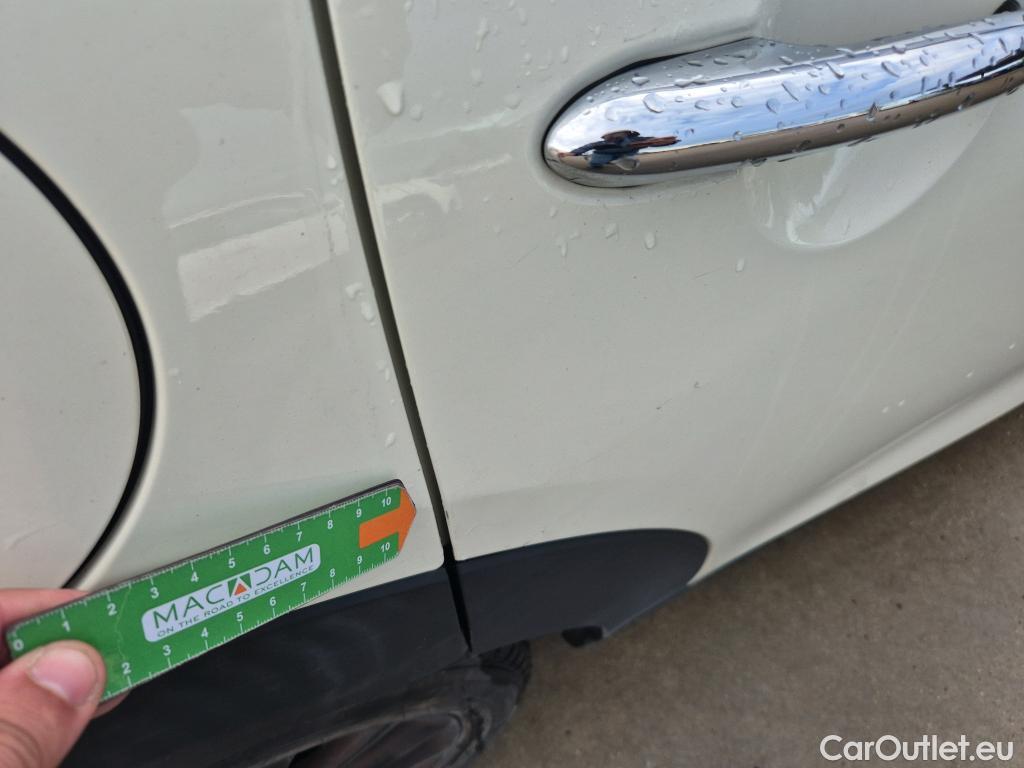  Mini  Cooper MINI MINI / 2014 / 5P / berlina con portón ONE 5 PUERTAS (CX) #30