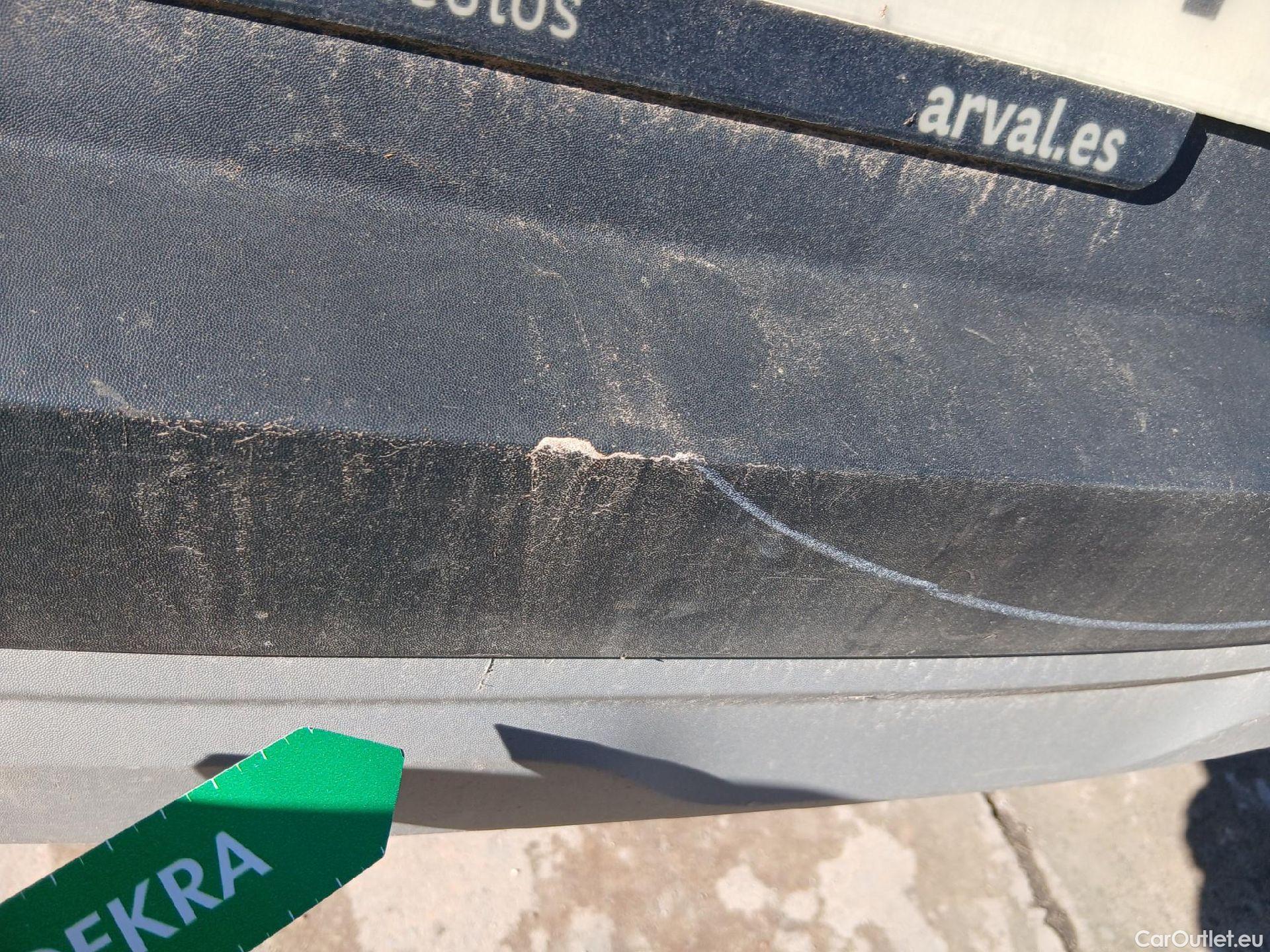  Renault  Captur RENAULT  / 2020 / 5P / todoterreno Intens TCe 90 #17