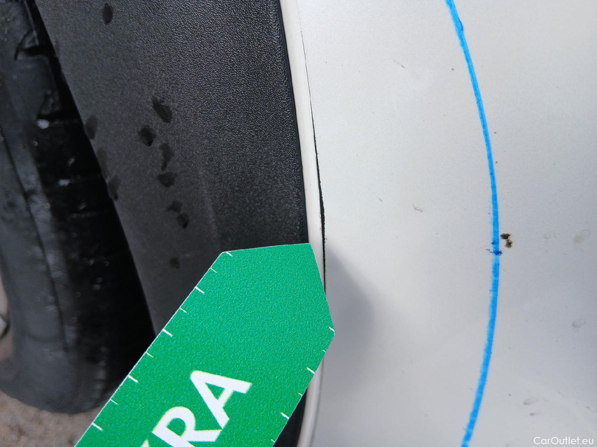  Peugeot  3008 PEUGEOT  / 2016 / 5P / todoterreno 1.2 PURETECH 96KW (130CV) ALLURE S&S (CX) #8