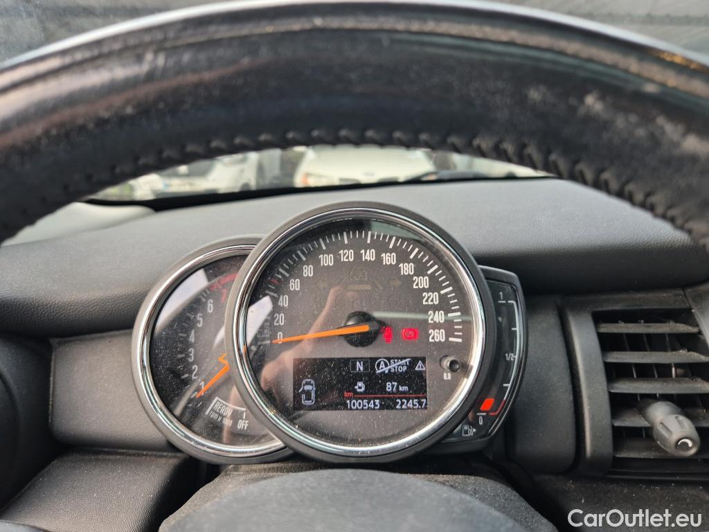  Mini  Cooper MINI MINI / 2014 / 5P / berlina con portón ONE 5 PUERTAS (CX) #21