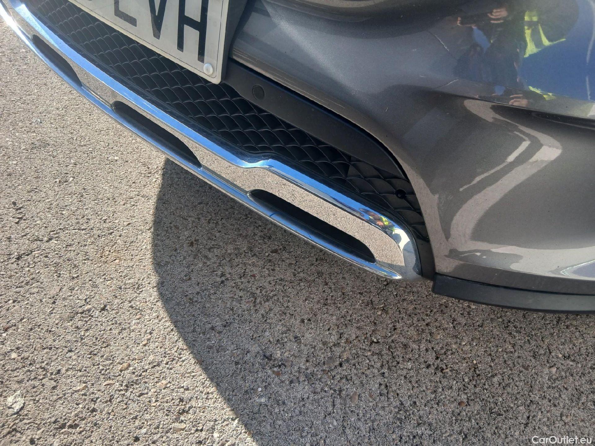  Mercedes  GLB MERCEDES-BENZ  / 2019 / 5P / todoterreno 2.0  220 D 4MATIC DCT 140KW (190CV) #5