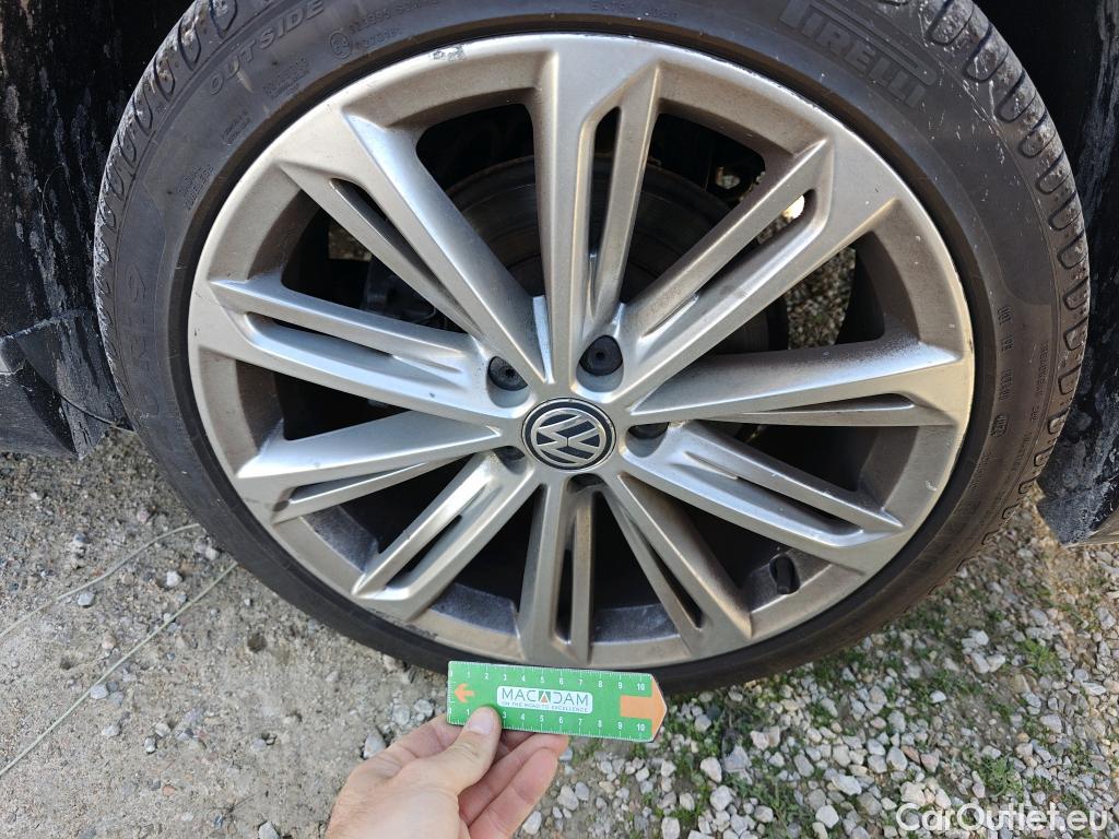  Volkswagen  Passat VOLKSWAGEN  / 2014 / 5P / familiar Sport 2.0 TDI 140kW (190CV) DSG Variant #39