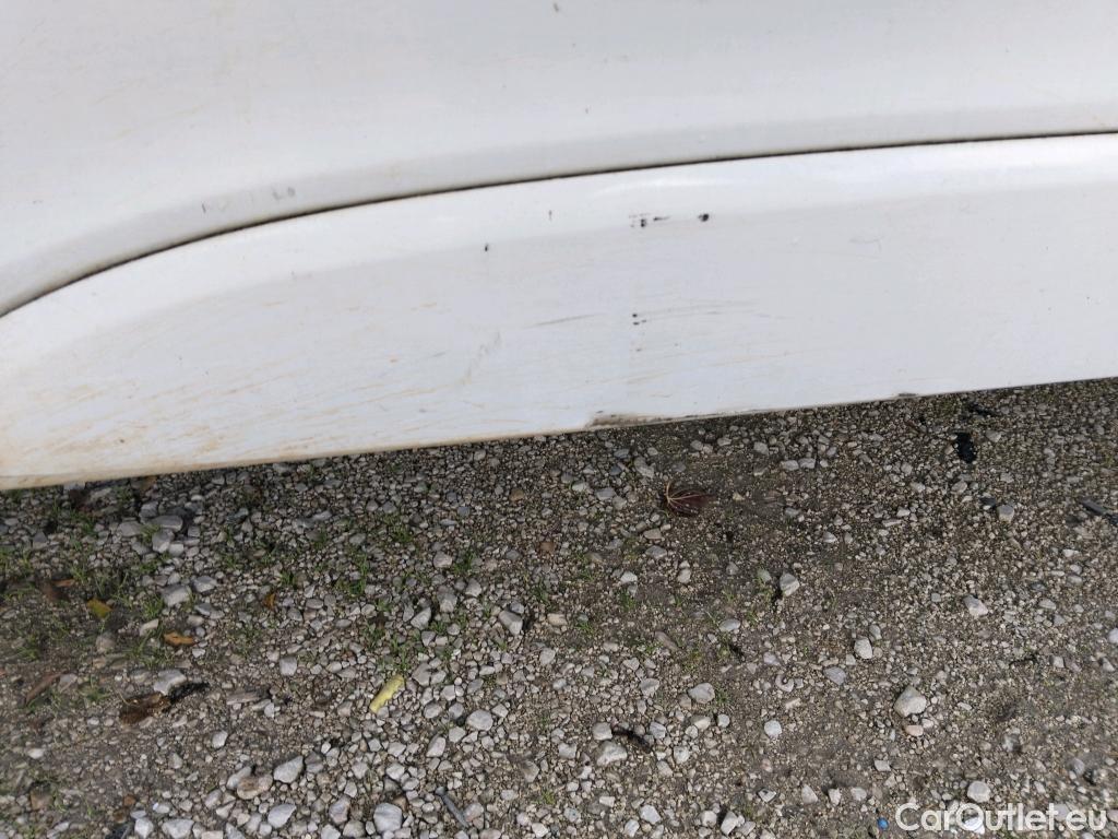  Opel  Vivaro OPEL  / 2014 / 4P / combi 1.6CDTI S/S 92kW (125CV) L1 2.9t Combi-9 #30