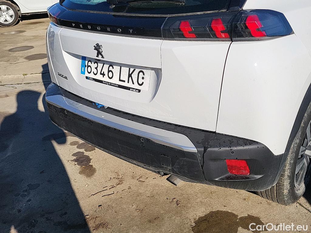  Peugeot  2008 PEUGEOT  / 2019 / 5P / todoterreno Active BlueHDI 100 S&S BVM6 #9