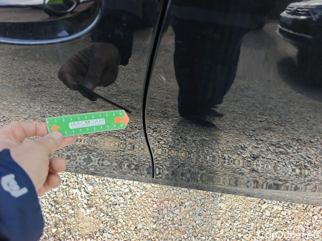  Bmw  Serie 3 BMW  / 2018 / 4P / sedán 318d Auto. #4