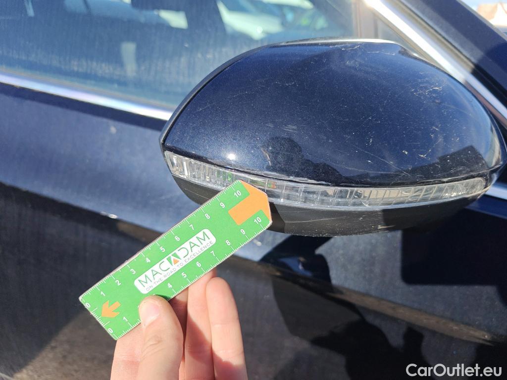  Volkswagen  Passat VOLKSWAGEN  / 2014 / 5P / familiar Sport 2.0 TDI 140kW (190CV) DSG Variant #24