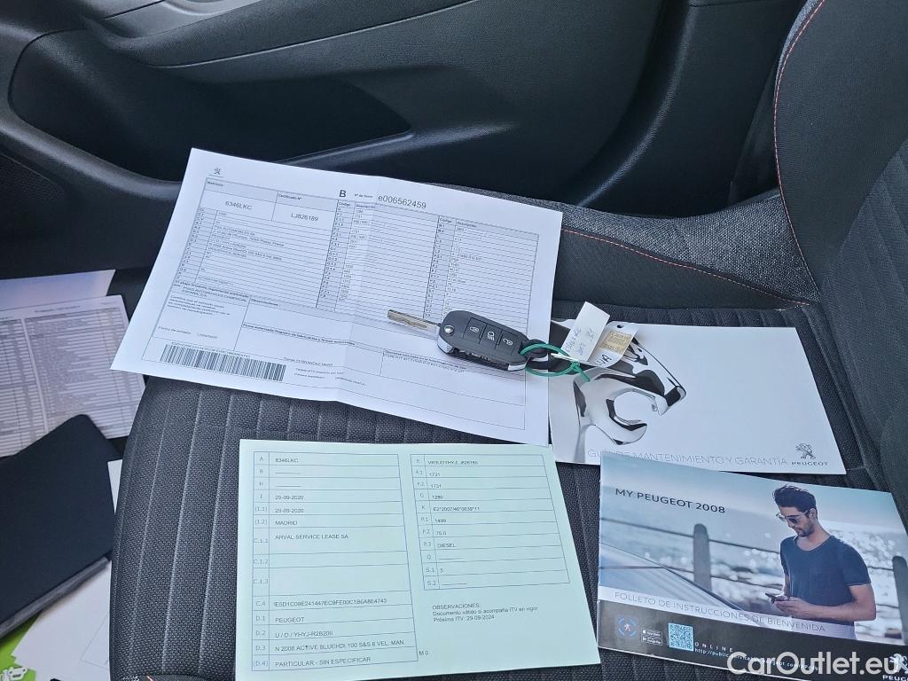  Peugeot  2008 PEUGEOT  / 2019 / 5P / todoterreno Active BlueHDI 100 S&S BVM6 #1