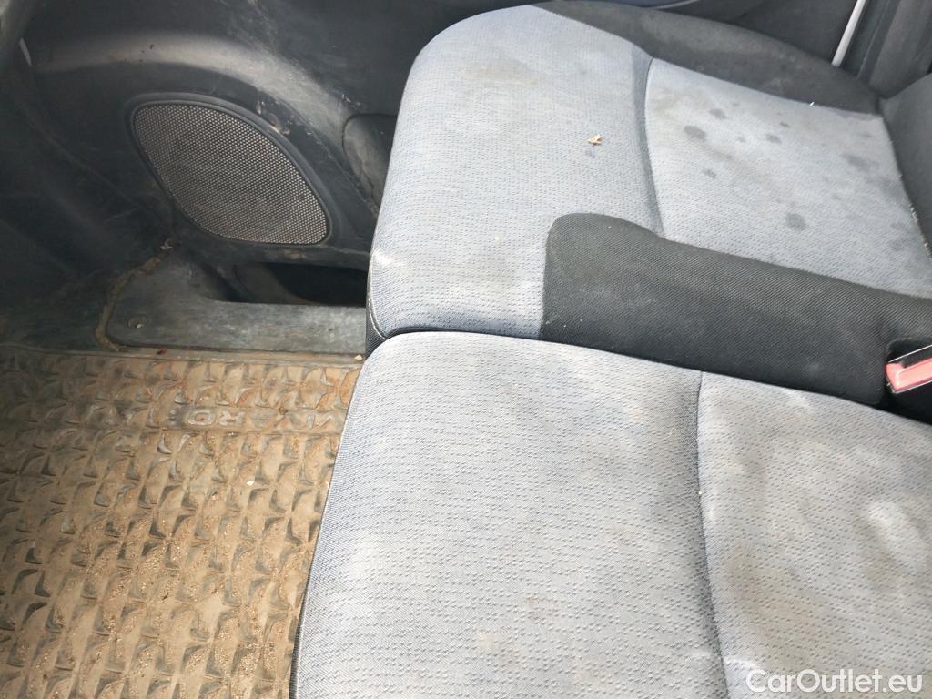  Opel  Vivaro OPEL  / 2014 / 4P / combi 1.6CDTI S/S 92kW (125CV) L1 2.9t Combi-9 #16