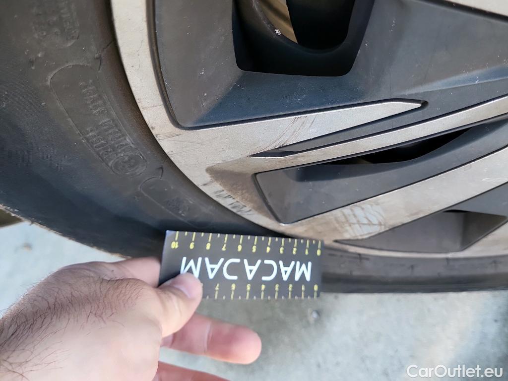  Peugeot  2008 PEUGEOT  / 2019 / 5P / todoterreno Active BlueHDI 100 S&S BVM6 #14