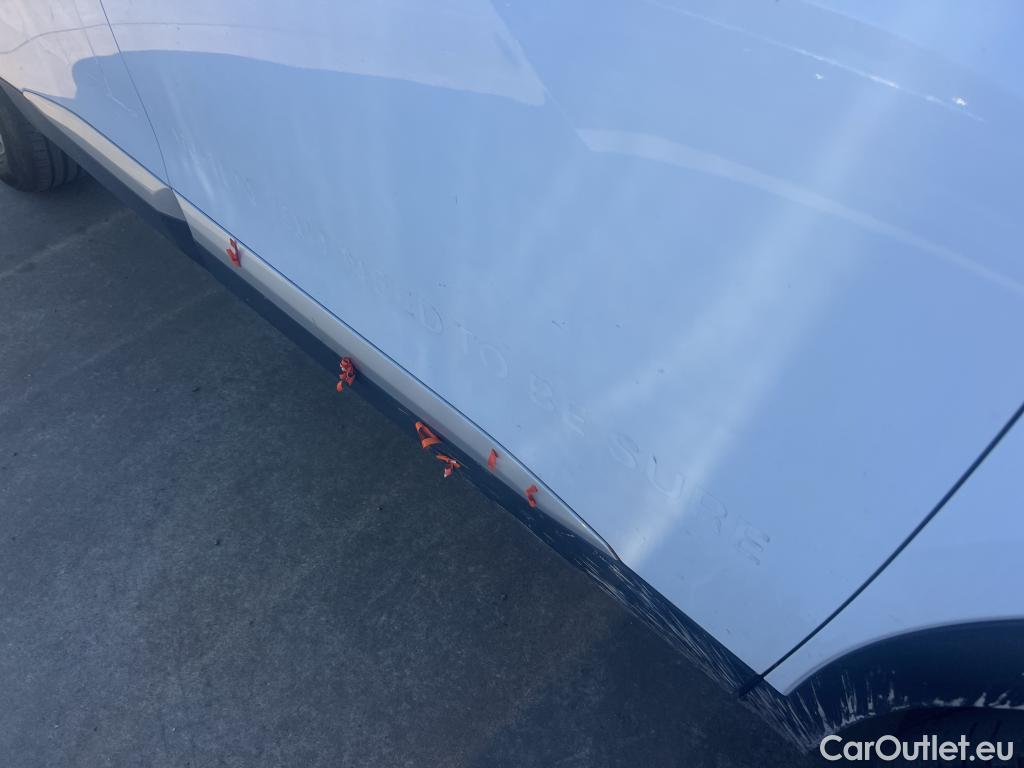  Peugeot  2008 PEUGEOT  / 2019 / 5P / todoterreno Allure BlueHDI 81kW (110CV) #14