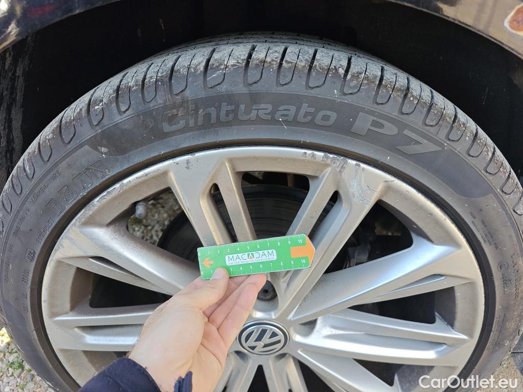  Volkswagen  Passat VOLKSWAGEN  / 2014 / 5P / familiar Sport 2.0 TDI 140kW (190CV) DSG Variant #22