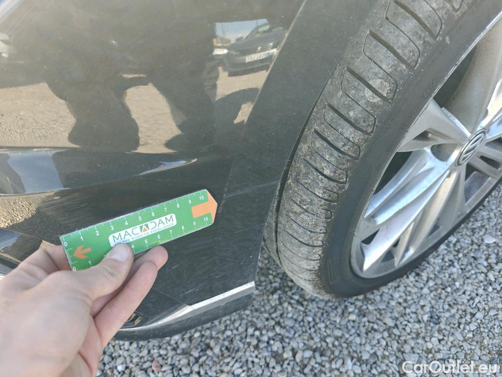  Volkswagen  Passat VOLKSWAGEN  / 2014 / 5P / familiar Sport 2.0 TDI 140kW (190CV) DSG Variant #28