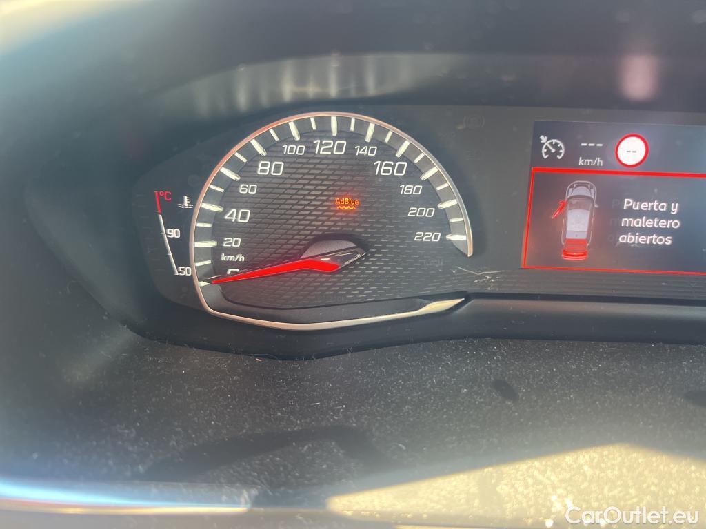  Peugeot  2008 PEUGEOT  / 2019 / 5P / todoterreno Allure BlueHDI 81kW (110CV) #28