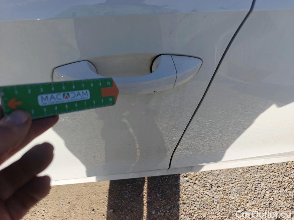  Skoda  Fabia SKODA  / 2021 / 5P / berlina con portón 1.0 TSI 70kW (95CV) Ambition (AC2) #44