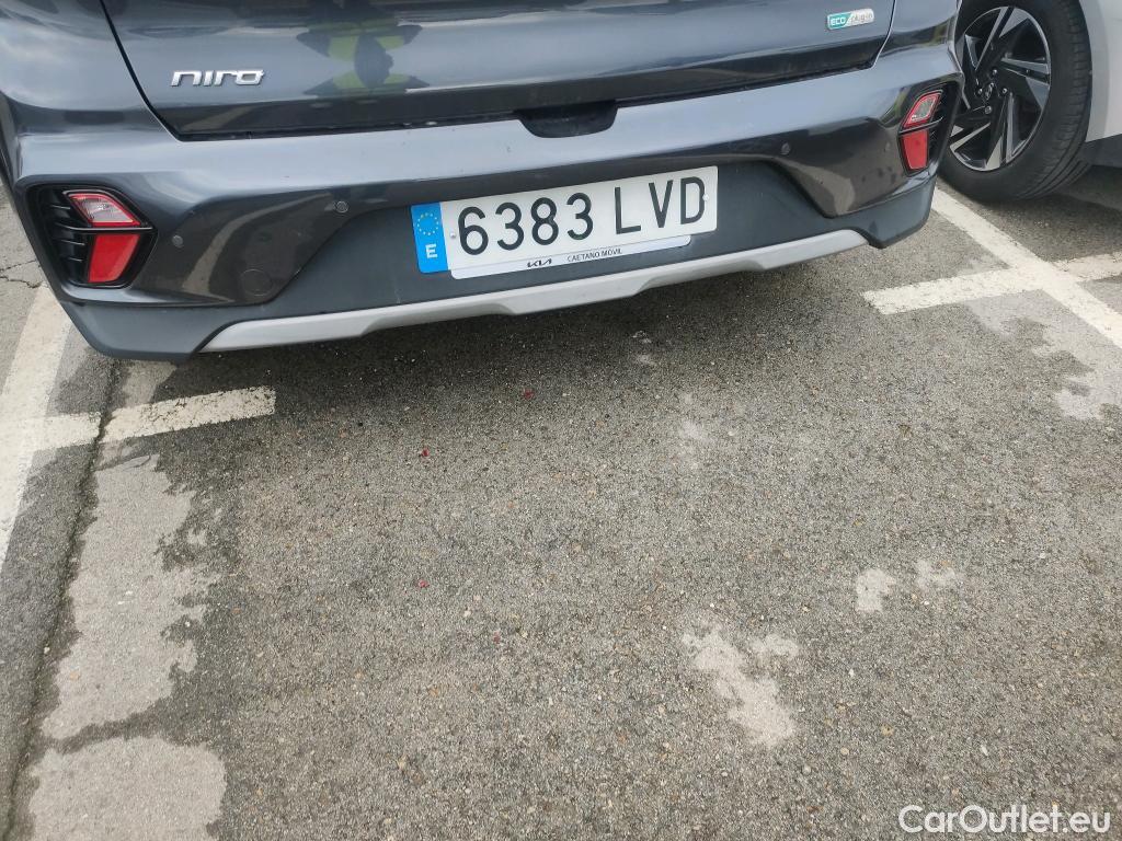  KIA  Niro KIA  / 2019 / 5P / crossover 1.6 GDi PHEV 104kW (141CV) Drive #23