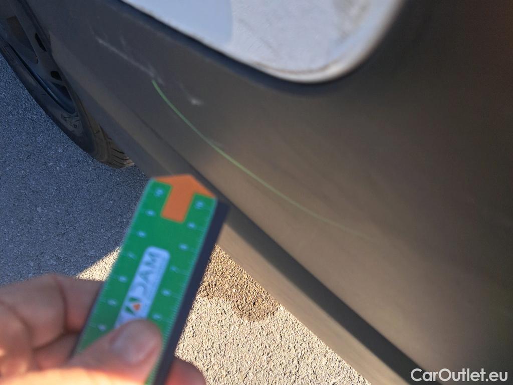  Renault  Trafic RENAULT  / 2021 / 4P / furgón Furgón L1H1 Blue dCi 96 Kw (130 CV) (AC) #32