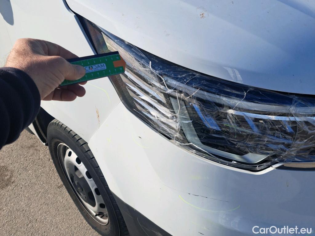  Renault  Trafic RENAULT  / 2021 / 4P / furgón Furgón L1H1 Blue dCi 96 Kw (130 CV) (AC) #1