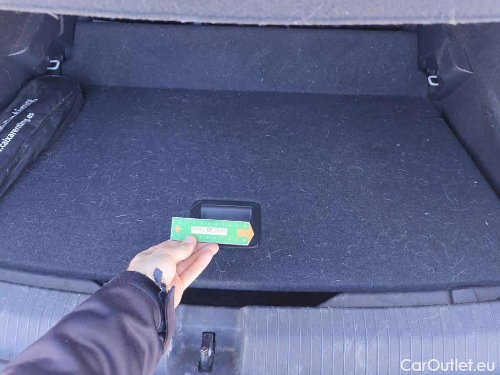  Volkswagen  T-ROC  Advance 1.0 TSI 110CV MT6 E6d #12