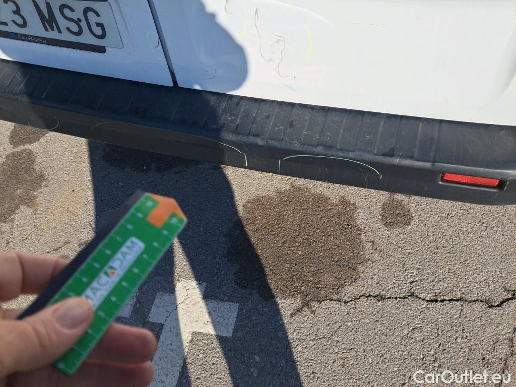  Renault  Trafic RENAULT  / 2021 / 4P / furgón Furgón L1H1 Blue dCi 96 Kw (130 CV) (AC) #33