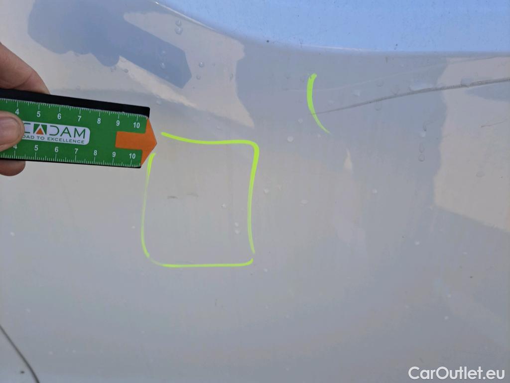  Renault  Trafic RENAULT  / 2021 / 4P / furgón Furgón L1H1 Blue dCi 96 Kw (130 CV) (AC) #8