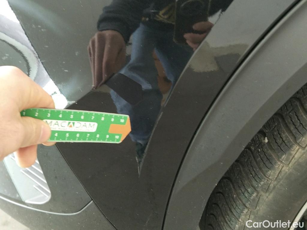  Peugeot  2008 PEUGEOT  / 2019 / 5P / todoterreno Allure BlueHDI 81kW (110CV) #10