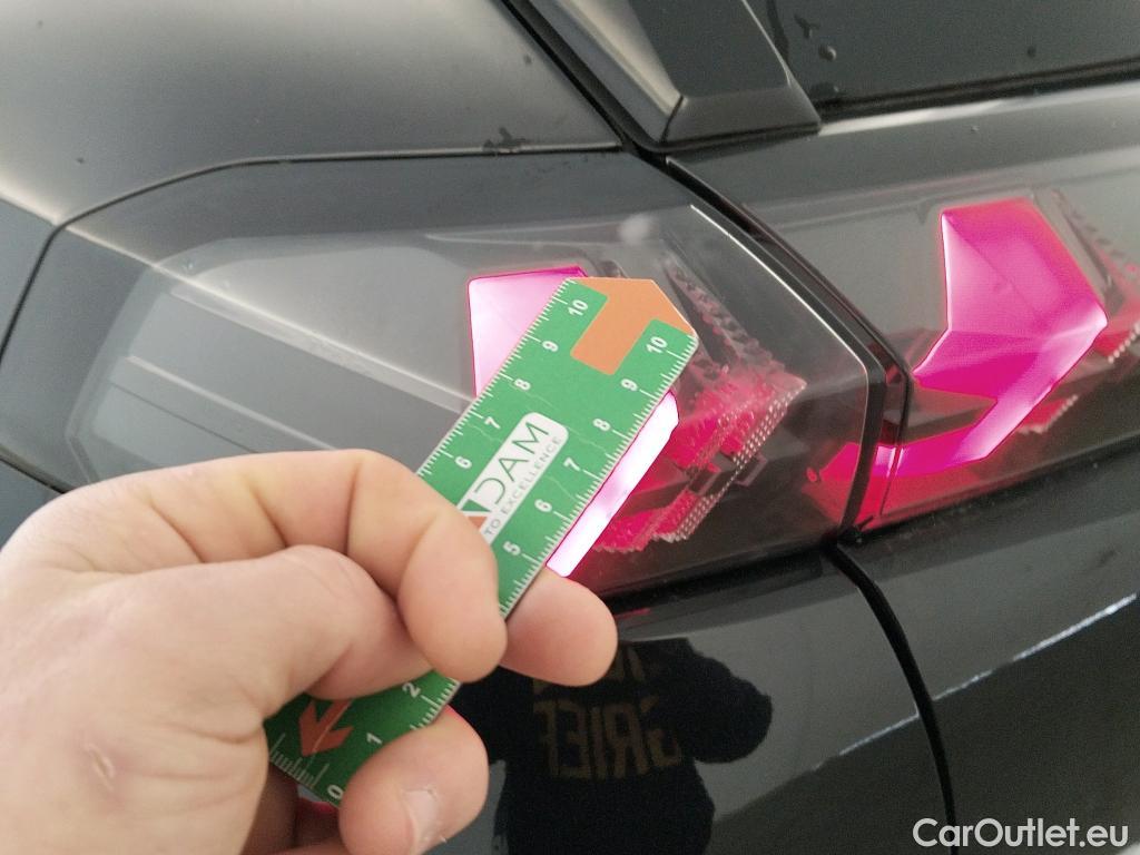  Peugeot  2008 PEUGEOT  / 2019 / 5P / todoterreno Allure BlueHDI 81kW (110CV) #2