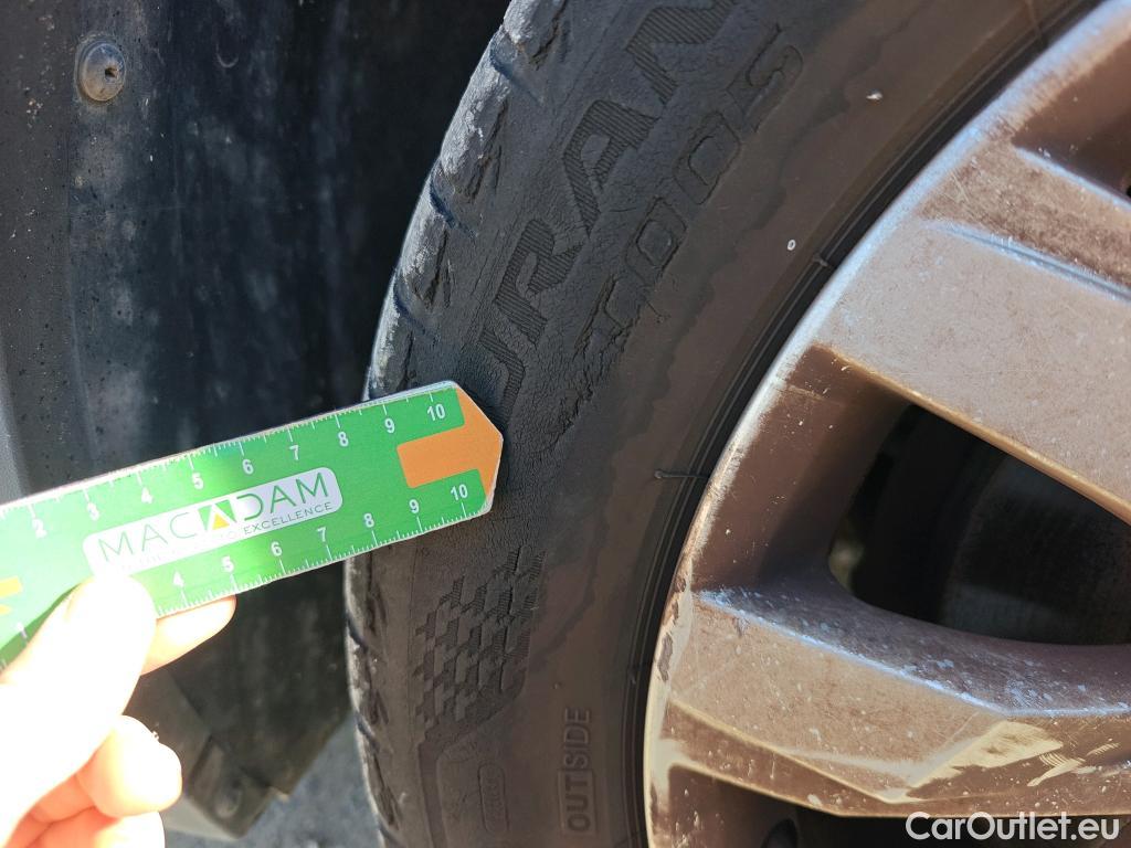  Volkswagen  T-ROC  Advance 1.0 TSI 110CV MT6 E6d #9