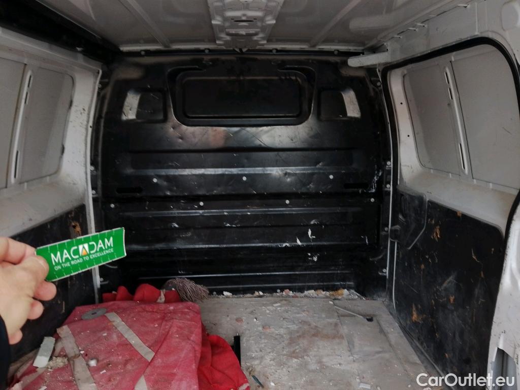  Peugeot  Expert PEUGEOT  / 2016 / 4P / furgón Furgón Premium 1.5 BlueHDi 100 Standard (AC) #12