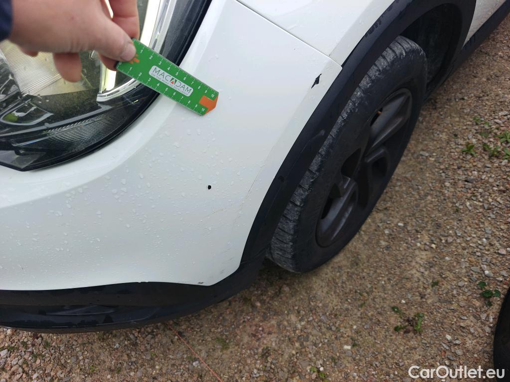  Opel  Crossland OPEL  X / 2017 / 5P / todoterreno 1.2 81kW Design Line 120 Aniversario S/S (CX) #27