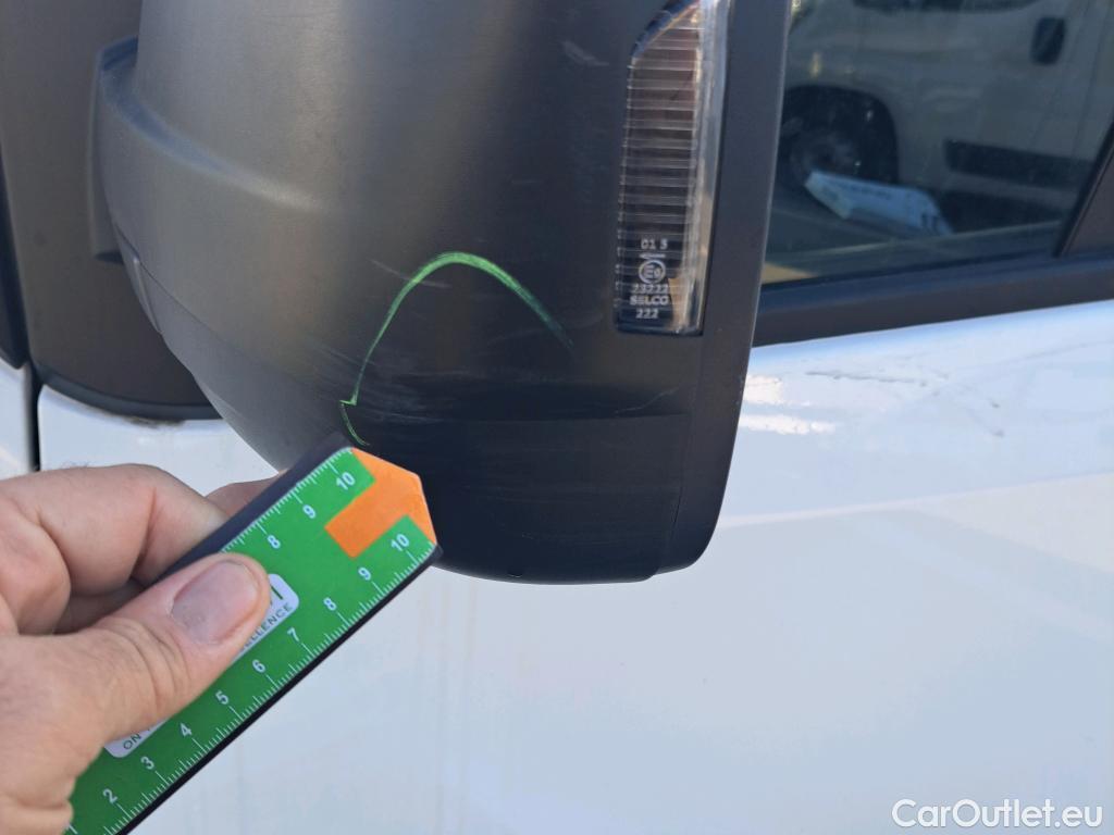  Renault  Trafic RENAULT  / 2021 / 4P / furgón Furgón L1H1 Blue dCi 96 Kw (130 CV) (AC) #57