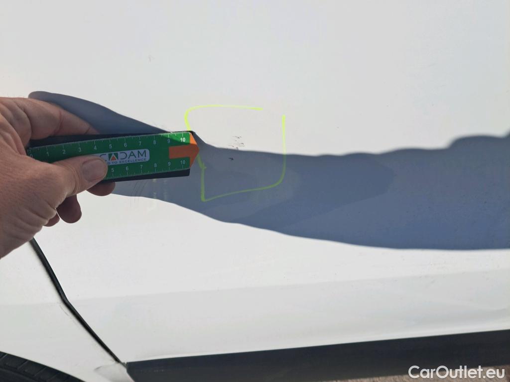  Renault  Trafic RENAULT  / 2021 / 4P / furgón Furgón L1H1 Blue dCi 96 Kw (130 CV) (AC) #12