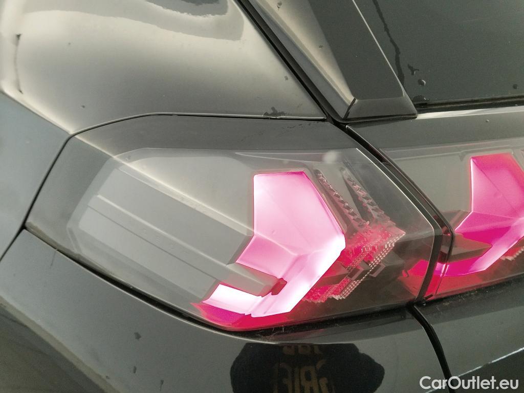  Peugeot  2008 PEUGEOT  / 2019 / 5P / todoterreno Allure BlueHDI 81kW (110CV) #1