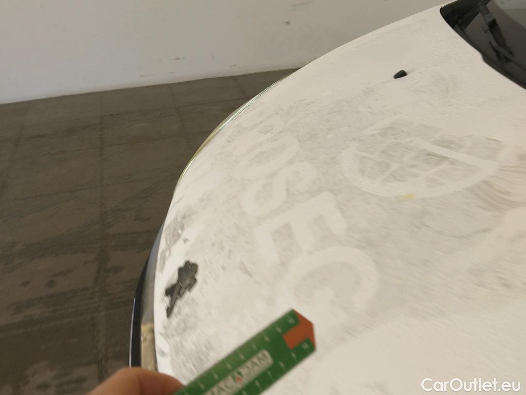  Peugeot  208 PEUGEOT  / 2015 / 5P / berlina con portón 5P ACTIVE BlueHDi 73kW (100CV) #8