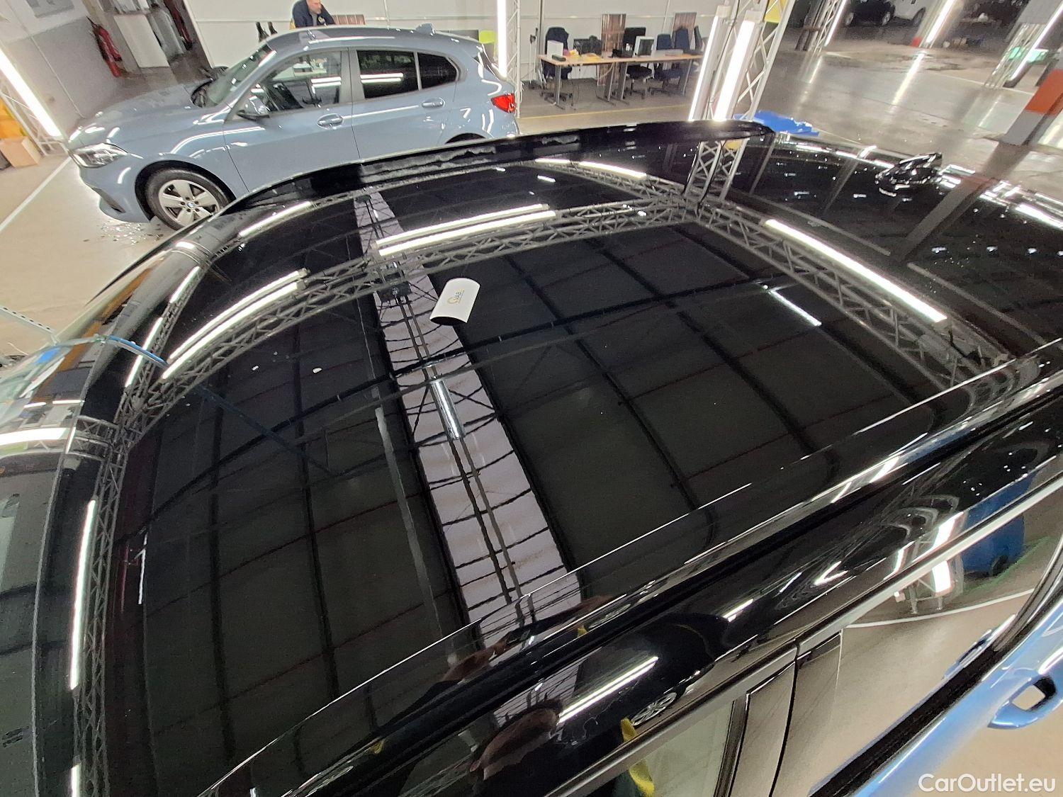  Volvo  XC 40 Volvo, XC40 '17, Volvo XC40 T5 Twin Engine R-Design 5d #30