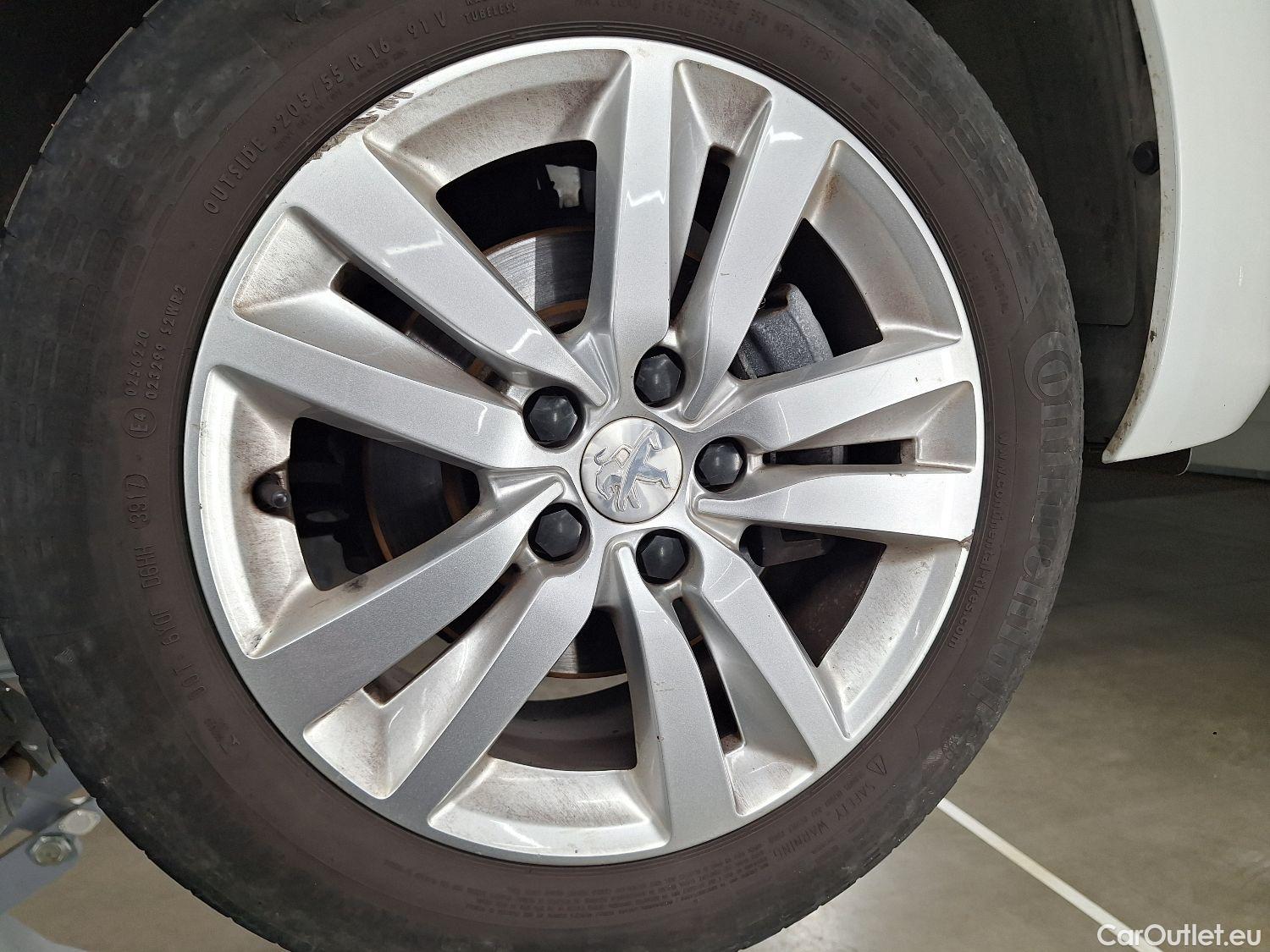  Peugeot  308 Peugeot,  SW FL'17, Peugeot  SW 1.5 BlueHDi 130 S&S Active Pack 5d #1