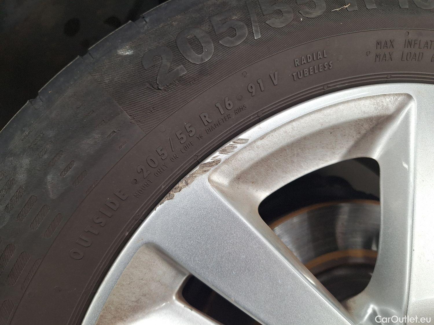  Peugeot  308 Peugeot,  SW FL'17, Peugeot  SW 1.5 BlueHDi 130 S&S Active Pack 5d #2