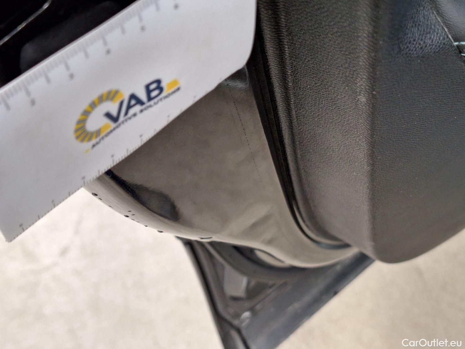  Peugeot  5008 Peugeot,  FL'20, Peugeot  1.5 BlueHDi 96kW S&S EAT8 Allure Pack #38