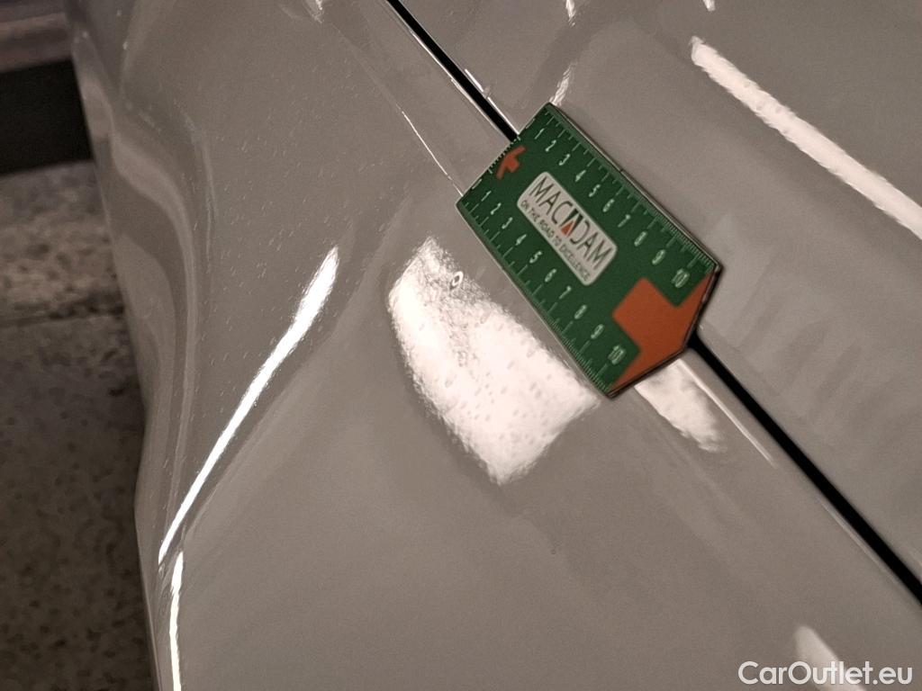  Bmw  Serie 1 BMW Série 1 / 2019 / 5P / Berline 116i DKG7 Business Design #9