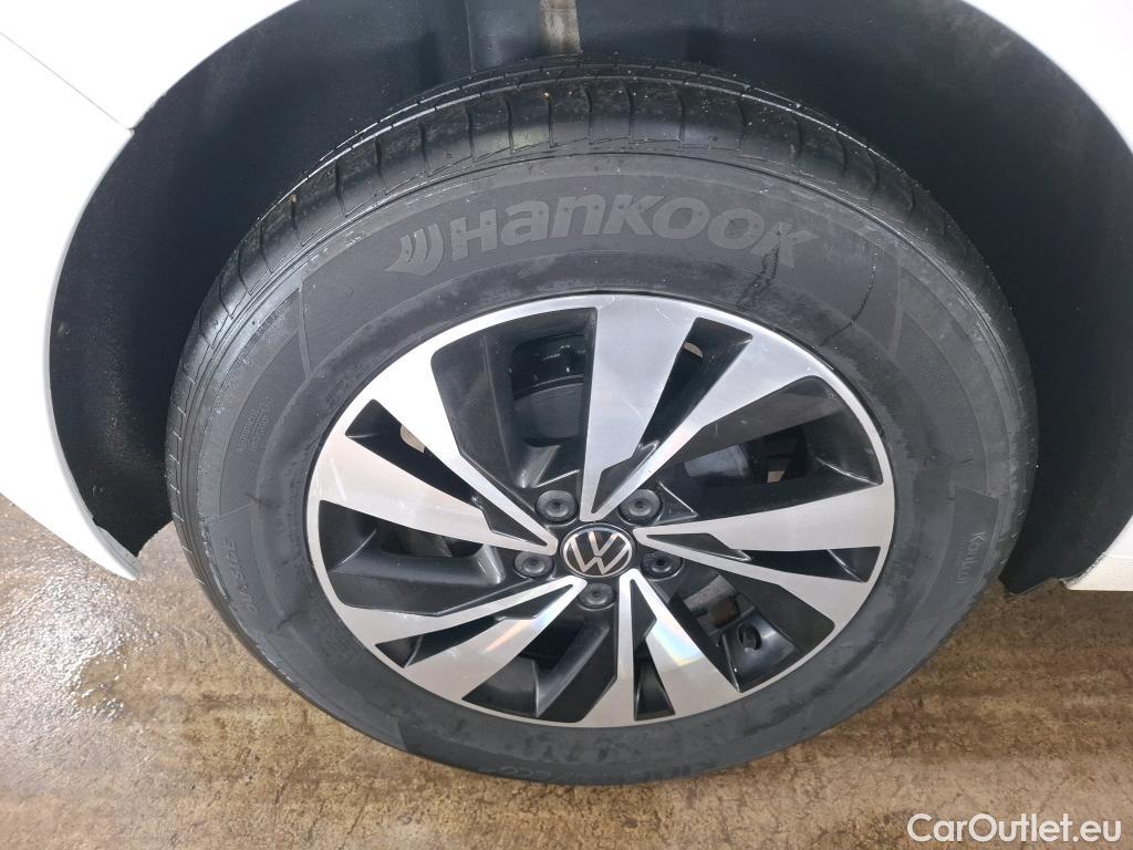  Volkswagen  Polo VOLKSWAGEN  / 2017 / 5P / Berline 1.0 TSI 95 Lounge Business #16