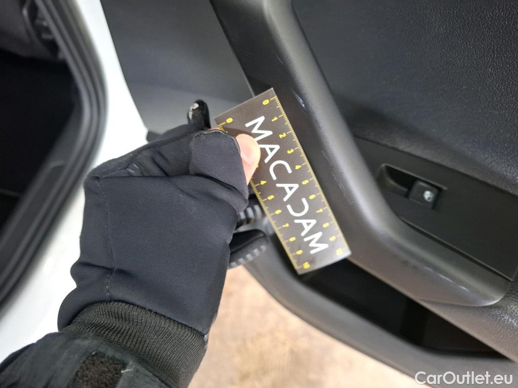  Volkswagen  Polo VOLKSWAGEN  / 2017 / 5P / Berline 1.0 TSI 95 Lounge Business #6