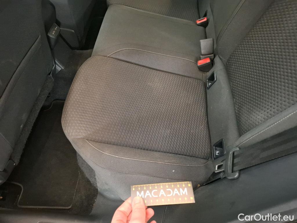  Volkswagen  Polo VOLKSWAGEN  / 2017 / 5P / Berline 1.0 TSI 95 Lounge Business #1