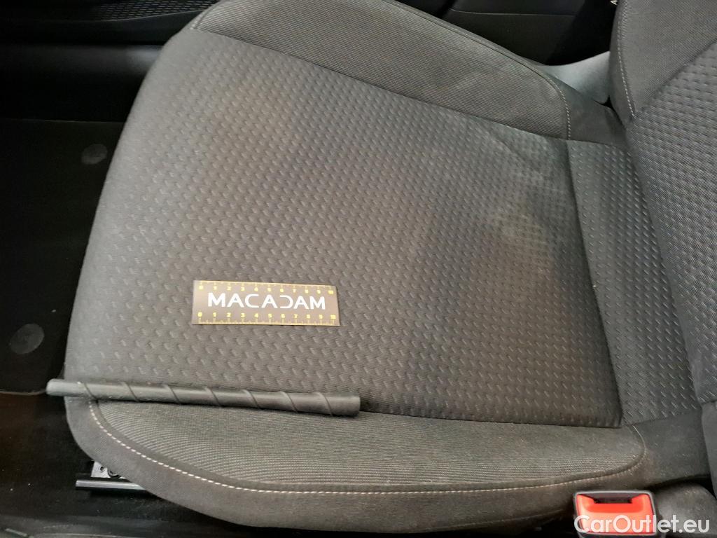  Volkswagen  Polo VOLKSWAGEN  / 2017 / 5P / Berline 1.0 TSI 95 Lounge Business #3