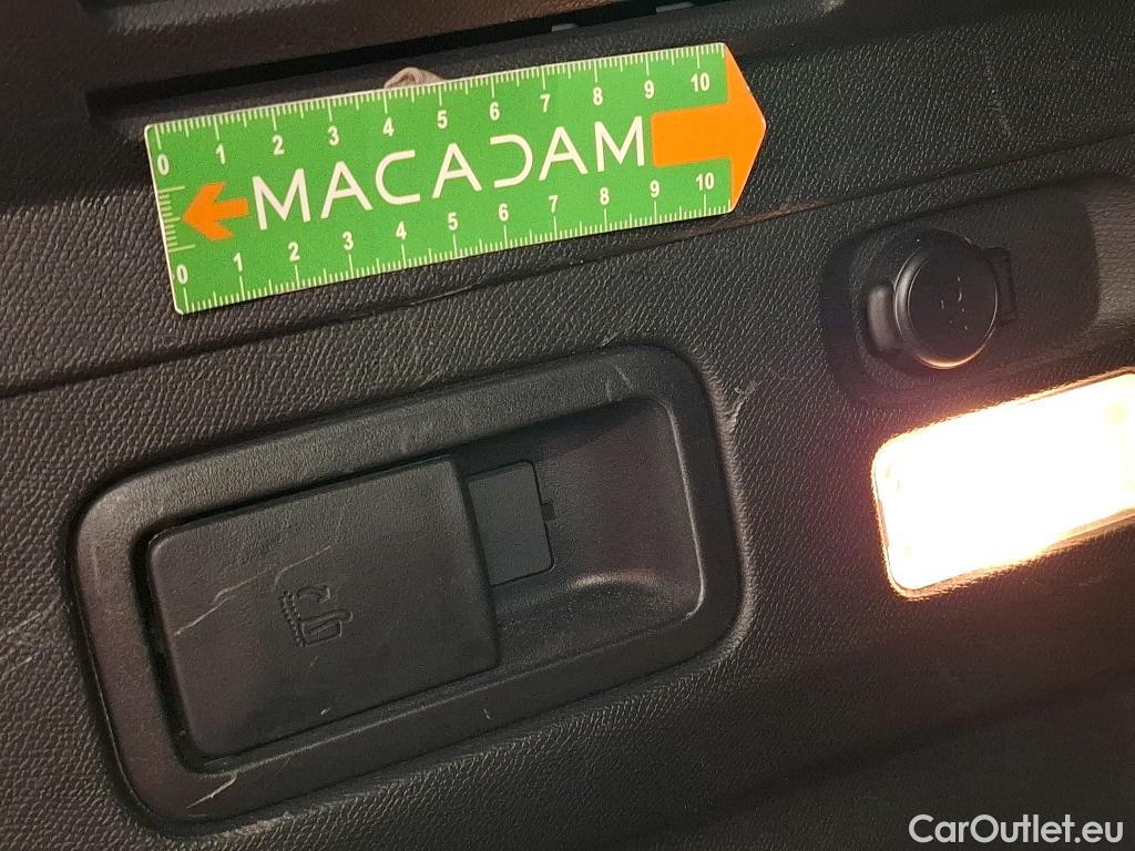  Peugeot  3008  II Allure Pack 1.5 HDi 130CV BVA8 E6d #21