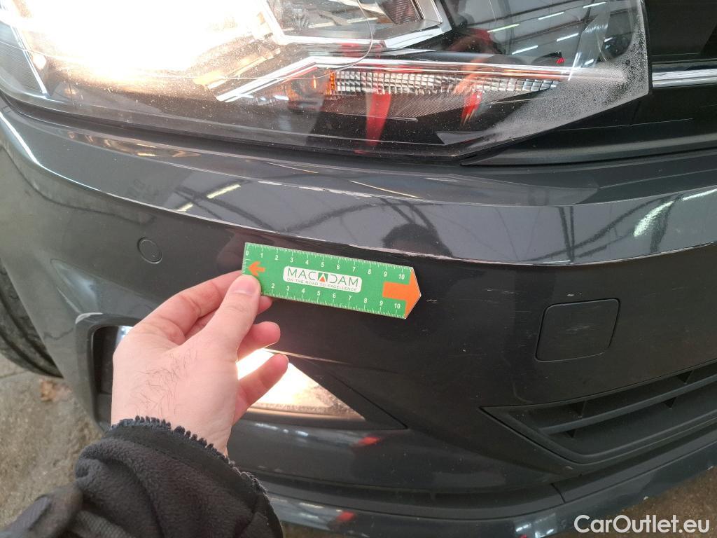  Volkswagen  Polo VOLKSWAGEN  / 2017 / 5P / Berline 1.0 TSI 95 Lounge Business #3