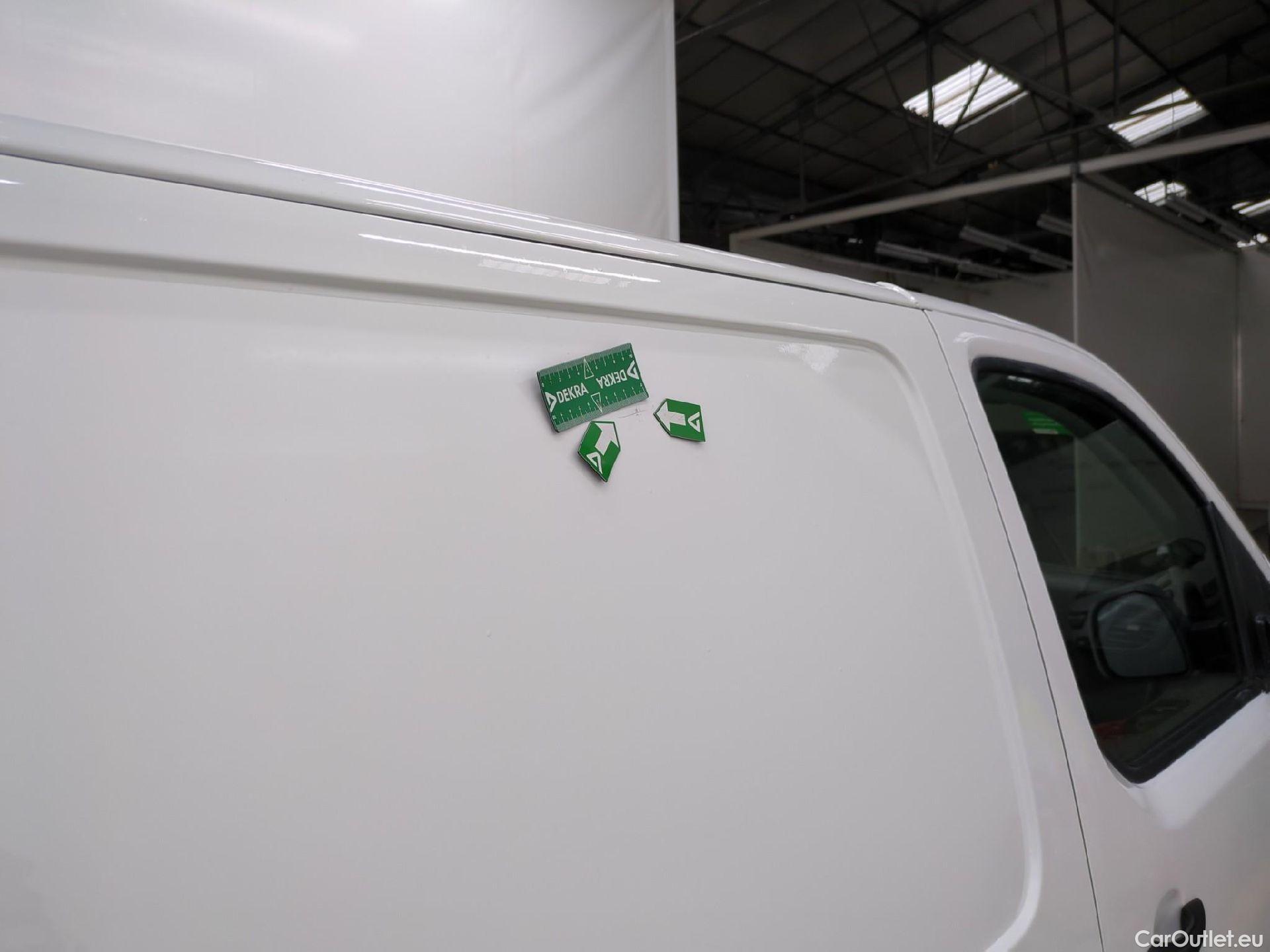  Peugeot  Expert  Fourgon Asphalt L2 1.5 HDi 120CV BVM6 E6d #28